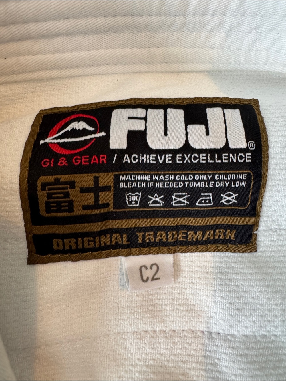 Fuji Kids Jiu-Jitsu Gi White Matching Set with White Belt - Picture 4 of 11